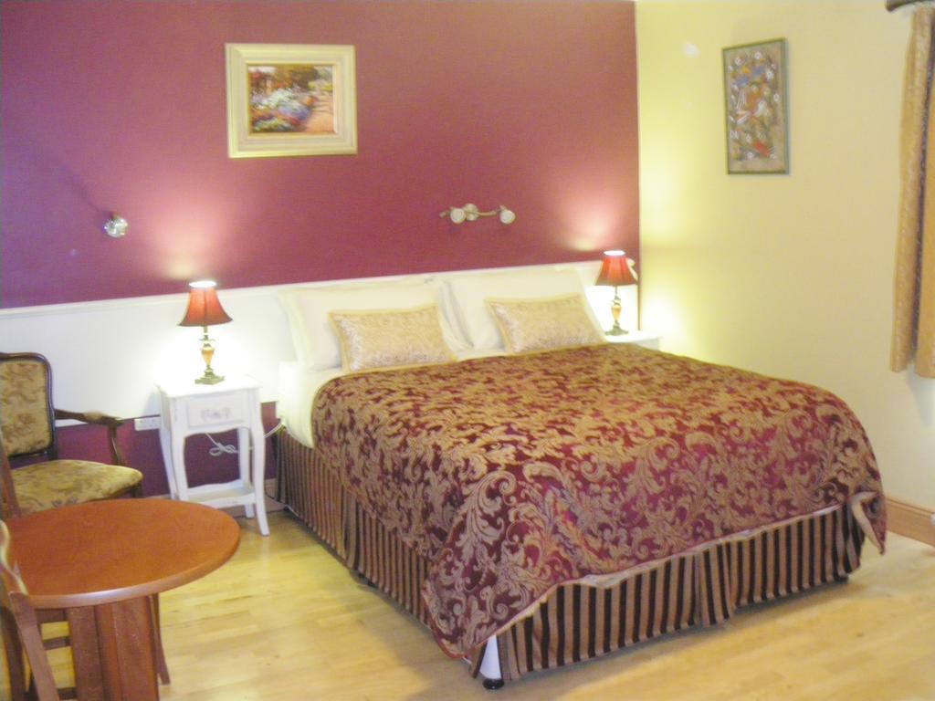 Bed and Breakfast Redwood Dunrine Pokój zdjęcie