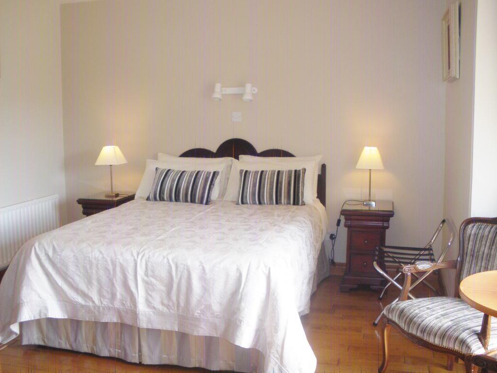 Bed and Breakfast Redwood Dunrine Pokój zdjęcie