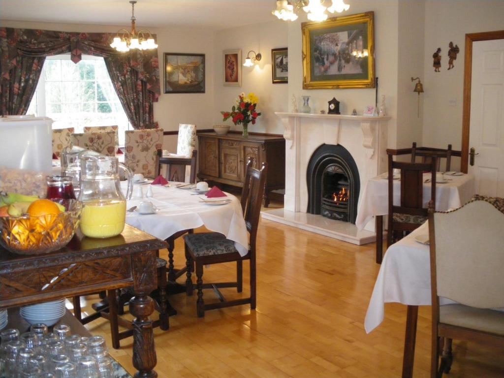 Bed and Breakfast Redwood Dunrine Zewnętrze zdjęcie