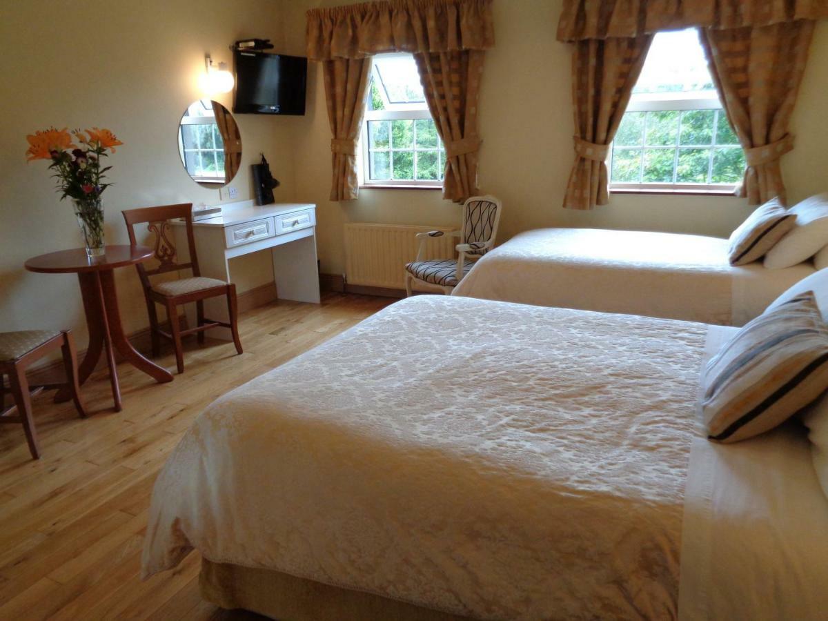 Bed and Breakfast Redwood Dunrine Zewnętrze zdjęcie